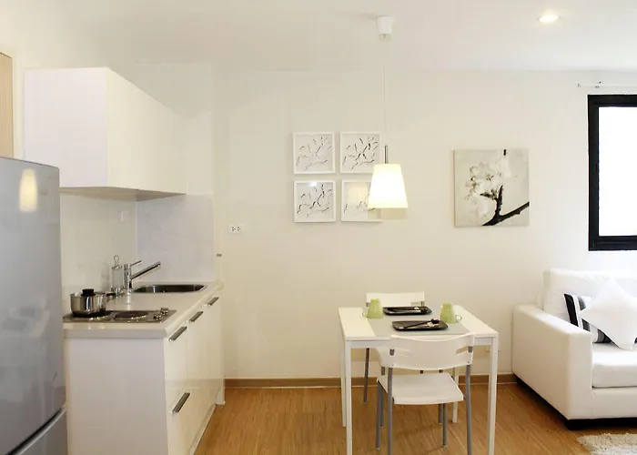 Appart hôtel Utd Aries & 3*